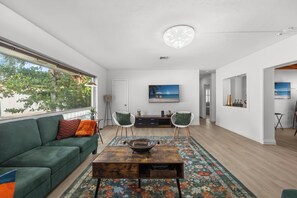 Taulutelevisio, kirjoja