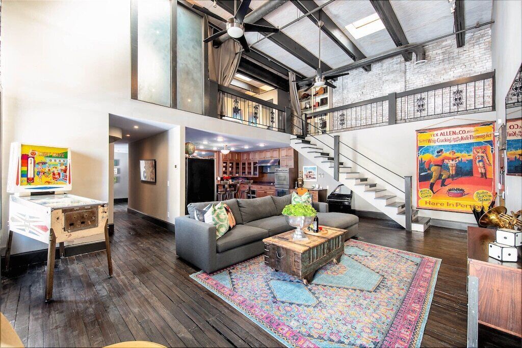 ❤️ of Downtown- 2 BR Walk to Everything! Penthouse Loft- Printers Alley Lofts