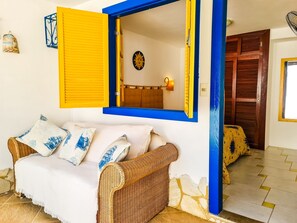 6 quartos, ferros/tábuas de passar roupa, Wi-Fi de cortesia