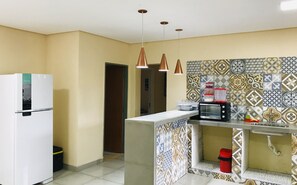 Fridge, oven, blender