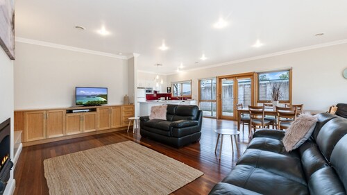 Family home in the centre of Port Fairy