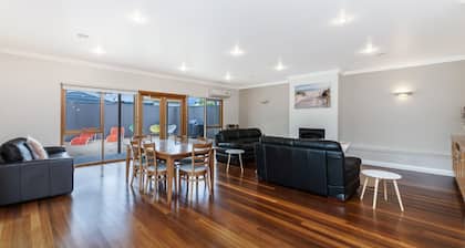 Family home in the centre of Port Fairy