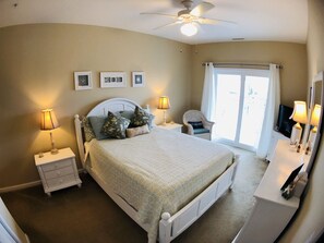 4 bedrooms, desk, iron/ironing board, free WiFi