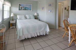 Schreibtisch, Bügeleisen/Bügelbrett, WLAN, Bettwäsche