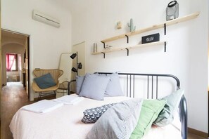 2 Schlafzimmer, Schreibtisch, Bügeleisen/Bügelbrett, kostenloses WLAN