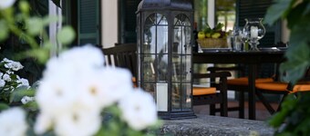 ローマの田園地帯にあるプールとテニス付きの高級ファミリーヴィラ（16ベッド）