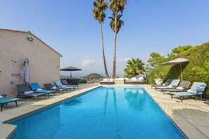 Piscina externa