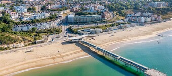 Luksus 2BR leilighet 500m fra stranden og nærhet til Nyskogen 