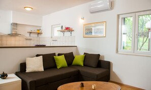 Interior - Holiday home Koprivno (Koprivno)