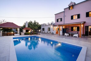 Piscina a l'aire lliure 