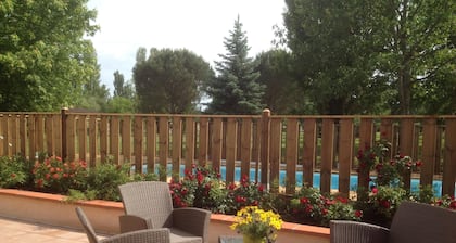 VERY NICE GITE FOR 6 TO 8 PEOPLE WITH PRIVATE SWIMMING POOL 7x3