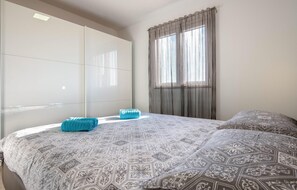 2 chambres, coffres-forts dans les chambres, Wi-Fi gratuit