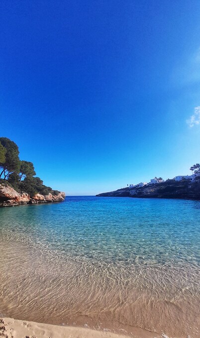 Luxury Beachfront Villa on the beach, 40M to town. Private and peaceful. Bliss