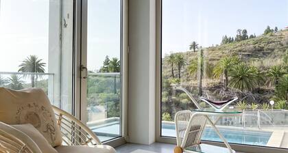 Eksklusiivinen huvila Casa el Goce merinäköalalla