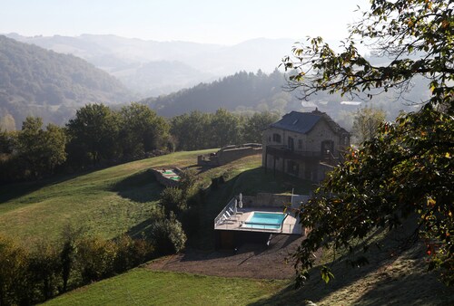 Maison de caractère en Aveyron  classée 4 étoiles 