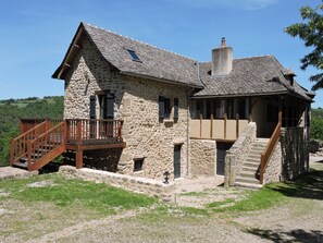 Exterior - Character house in Aveyron classified 4 stars  (Lugan)