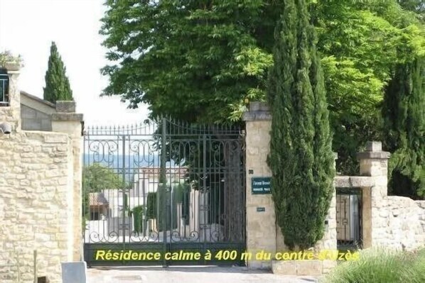 Enceinte de l’hébergement