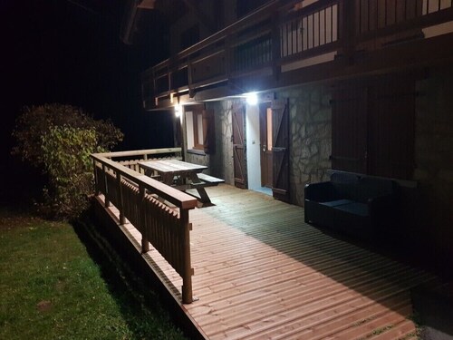 VERY NICE APARTMENT ANY COMFORT 5/7 PERS. AT THE FOOT OF TRACKS CLASS 3 *