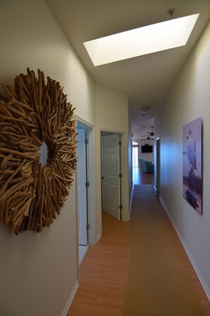 Interior - Beachfront Condo With Panoramic Views of the Gulf Plus Beach Gear, Grill & Wifi (Indian Rocks Beach)
