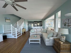 Smart TV, DVD player, books, video library - Welcome to BIS BALD!, your Oceanfront Escape on BHI! (Bald Head Island)