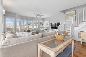 Smart TV, DVD player, books, video library - Welcome to BIS BALD!, your Oceanfront Escape on BHI! (Bald Head Island)