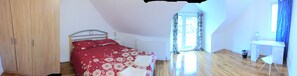 8 Schlafzimmer, Schreibtisch, Bügeleisen/Bügelbrett, WLAN