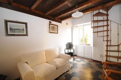 Great Location Across from the Colosseo Free Wifi Apt Fernando