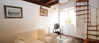 Great Location Across from the Colosseo Free Wifi Apt Fernando