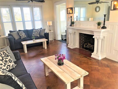 Beach-block and ocean views!