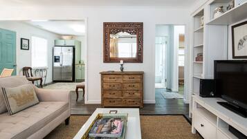 Smart TV, DVD player, books