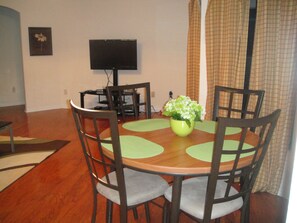 Dining - Stunning 3 BR Home in High End Safe Community in St Petes (St Petersburg)