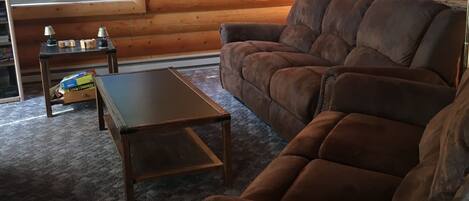 Smart-TV, Kamin, Videospiele, DVD-Player