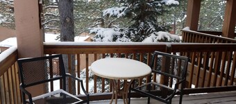 3 Bed/2 Bath will sleep 12!