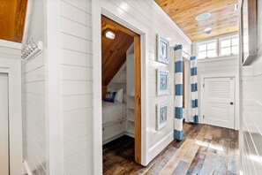 4 Schlafzimmer, Bügeleisen/Bügelbrett, Reisekinderbett, Internetzugang