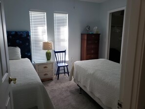 3 bedrooms, desk, iron/ironing board, free WiFi