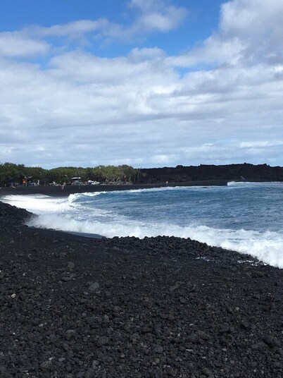   Top Five Rated Vacation Rental In Pahoa , Come Relax with Us!!