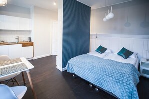 디럭스 스튜디오 | 책상, 다리미/다리미판, 무료 WiFi, 침대 시트