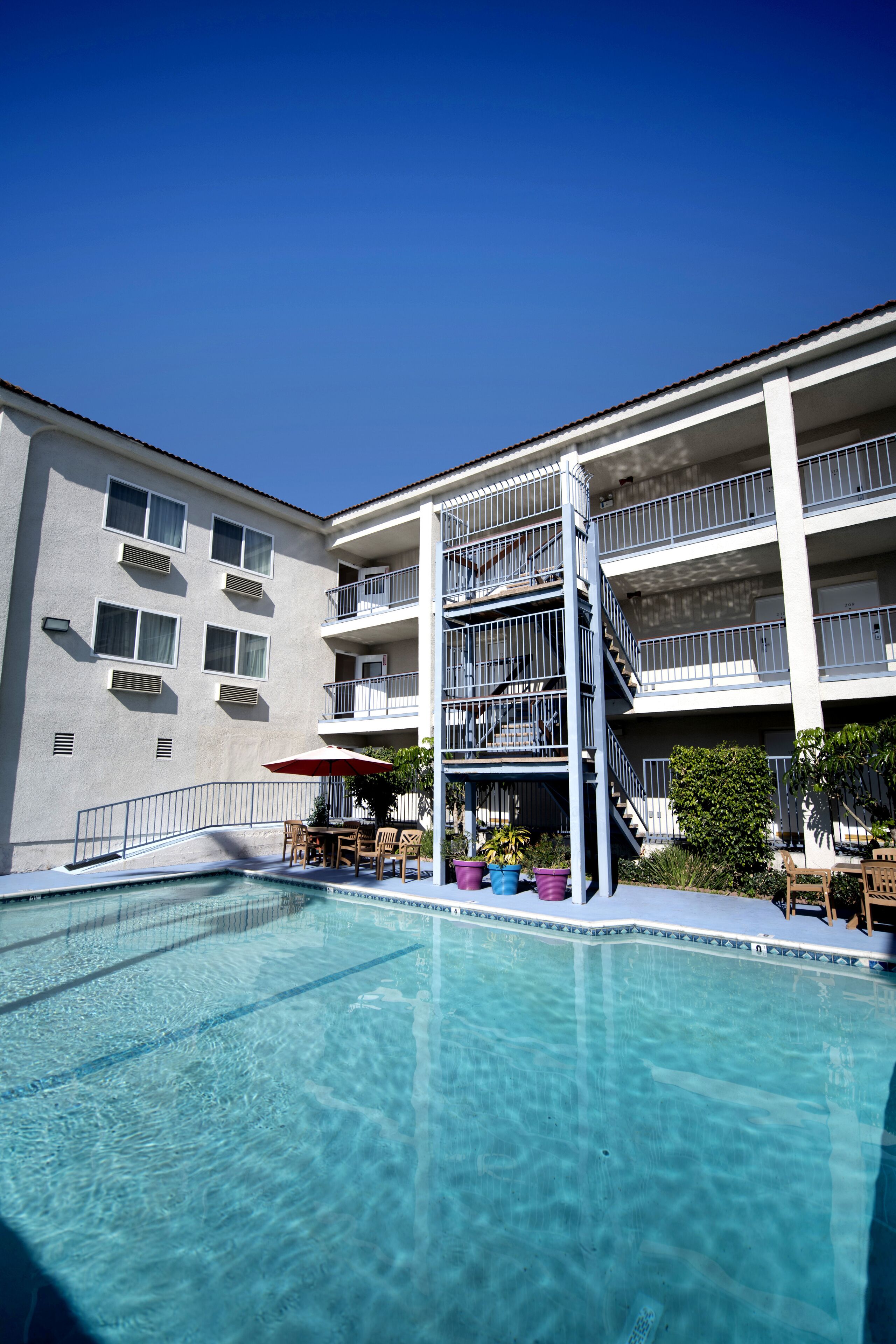 Foto - Brookhurst Plaza Inn