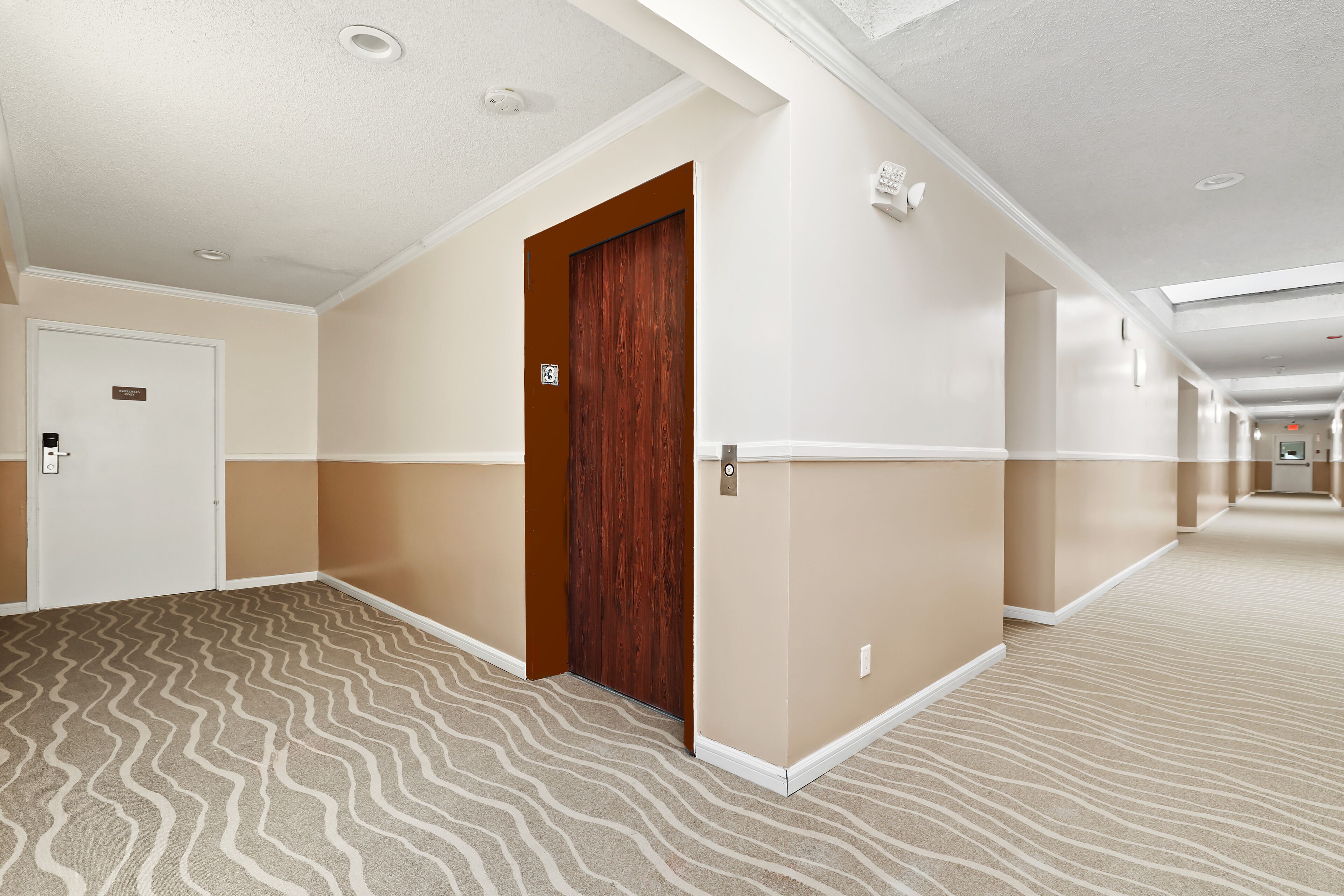 Foto - Brookhurst Plaza Inn