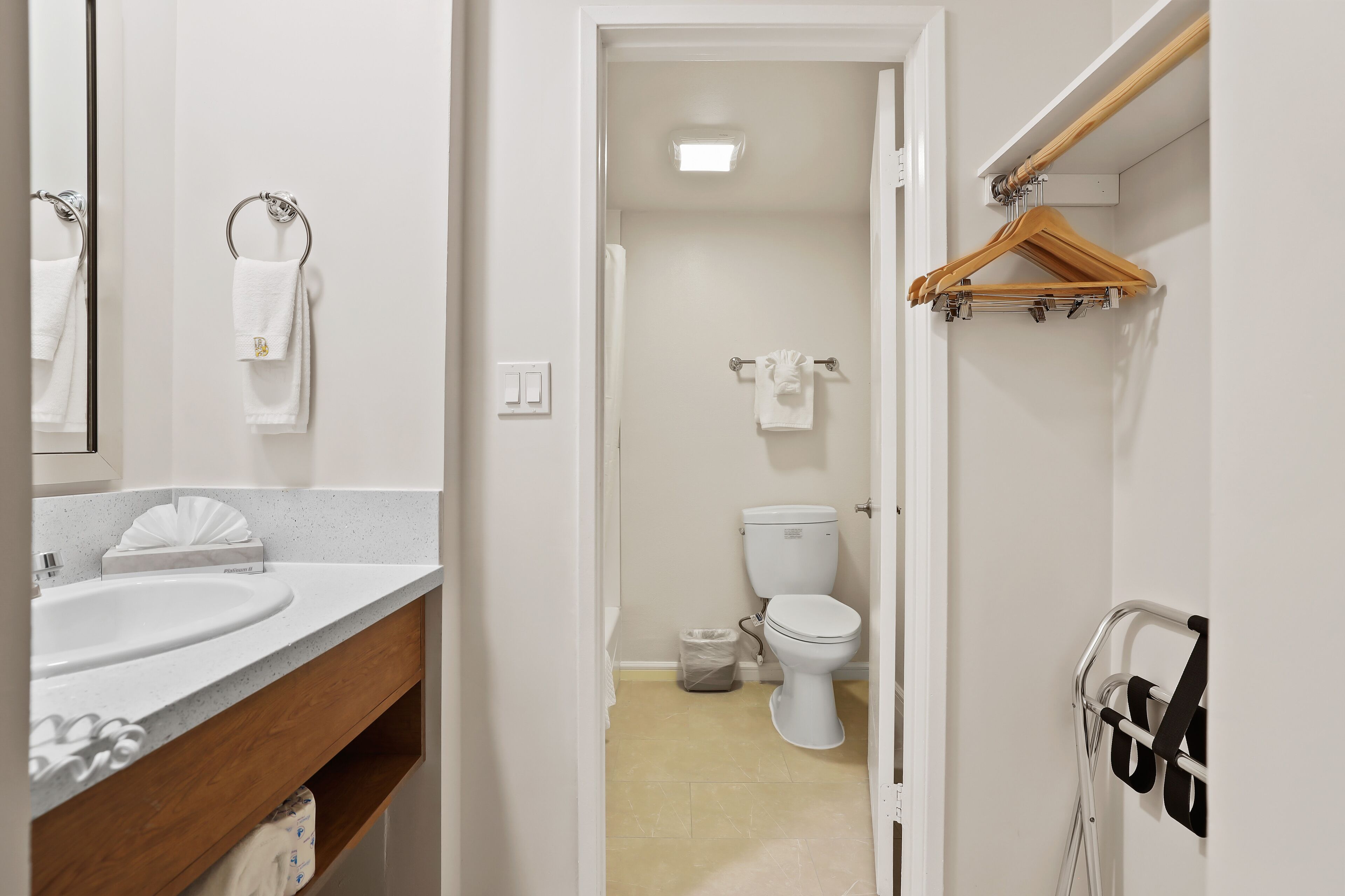 Foto - Brookhurst Plaza Inn