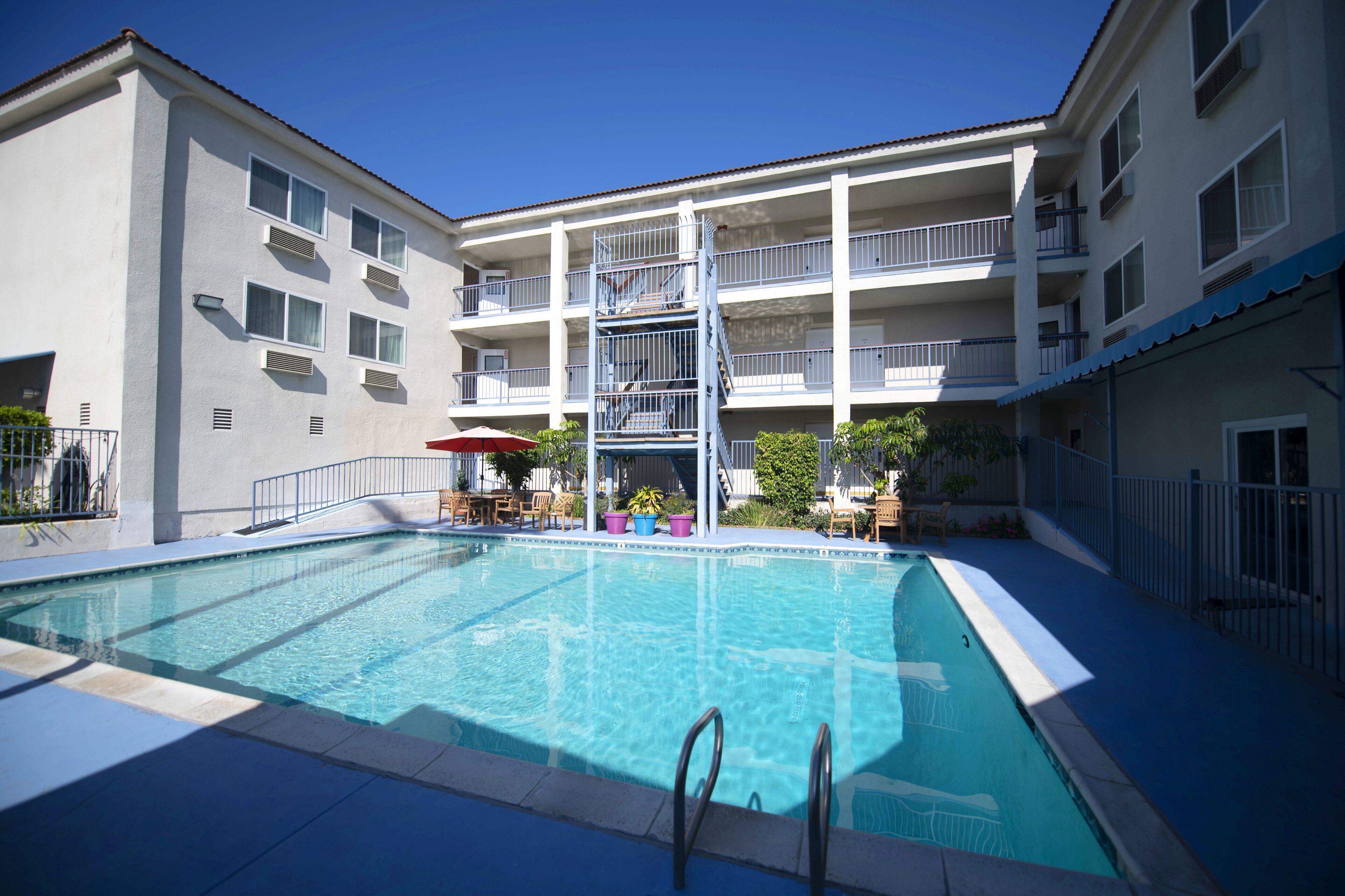 Foto - Brookhurst Plaza Inn