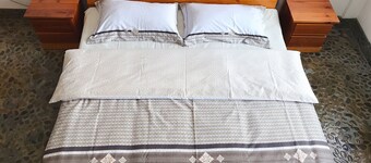 Taining Happy Stone Duplex Apartment