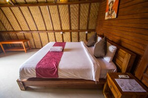 Schreibtisch, Zustellbetten, kostenloses WLAN