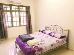 4 chambres, fer et planche à repasser, accès Internet, draps fournis