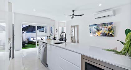 Park Avenue 1BR Hideaway King Bd Private Courtyard