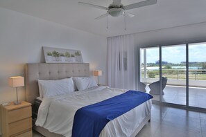 3 bedrooms, iron/ironing board, travel crib, free WiFi