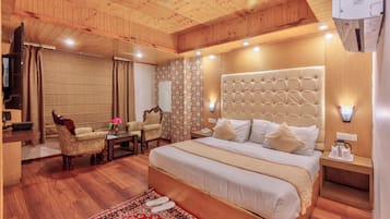 Chambre Majestueuse | Bureau, espace de travail pour ordinateur portable