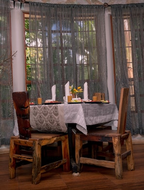 Sudah termasuk sarapan siap masak setiap hari