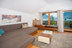 Appartement | Uitzicht vanuit de kamer