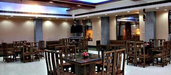 Sydney Grand Hotel & Resort
